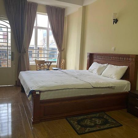Blue Sky Guest House Пномпень Экстерьер фото