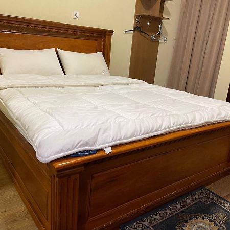 Blue Sky Guest House Пномпень Экстерьер фото